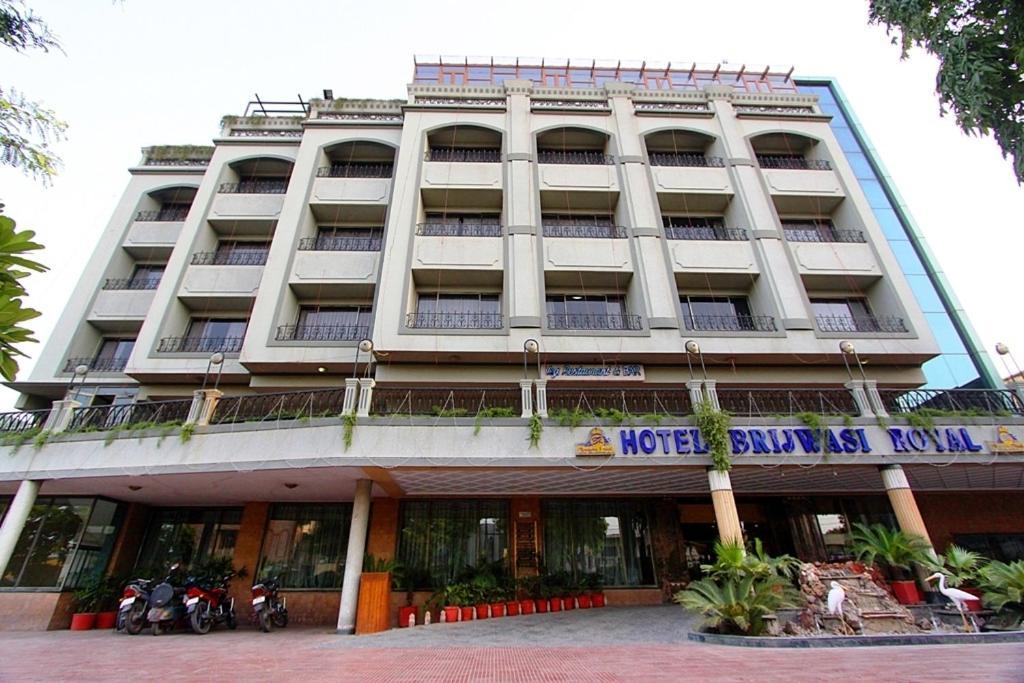 Brijwasi Royal Hotel Mathura Ngoại thất bức ảnh